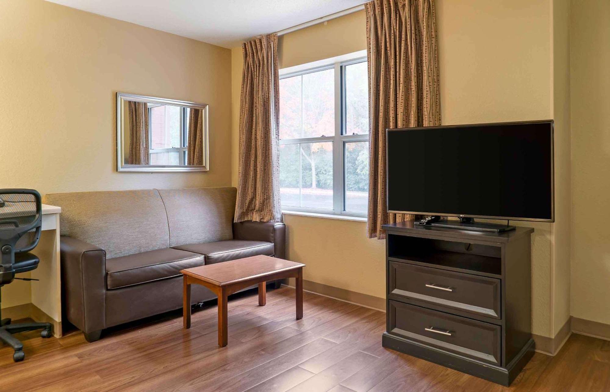 Extended Stay America Suites - Detroit - Novi - Orchard Hill Place Northville Екстер'єр фото